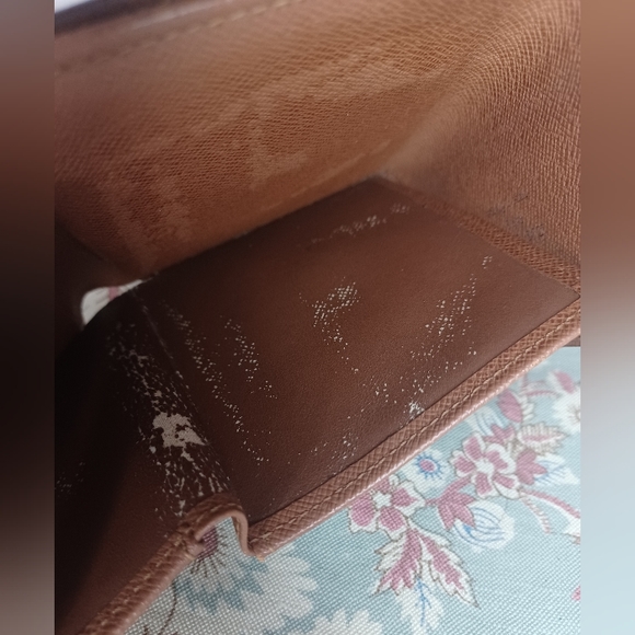 Louis Vuitton Monogram Porte Monnaie Cartes Credit Wallet - Picture 10 of 11